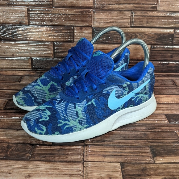 nike tanjun camo